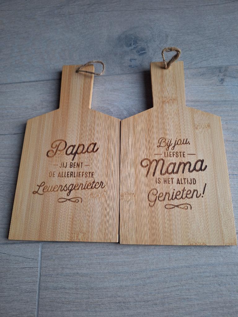 2 Houten snijplanken /Borrelplanken, Hout, Snij-/serveerplank, Nieuw, Ophalen of Verzenden