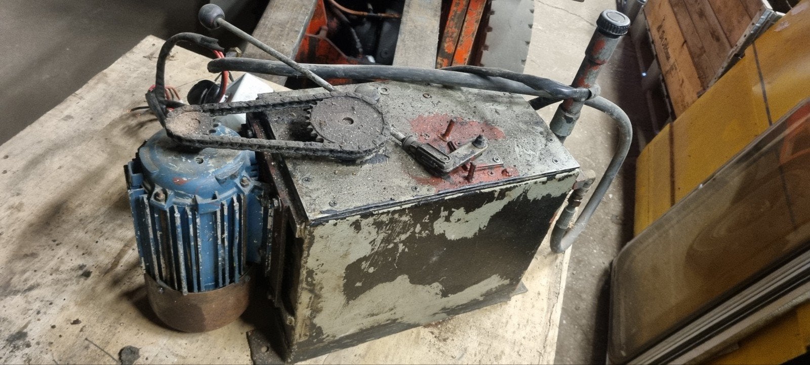 12V Hydrauliek Unit - Brandweerwagen Lichtmast, Ophalen, Gebruikt