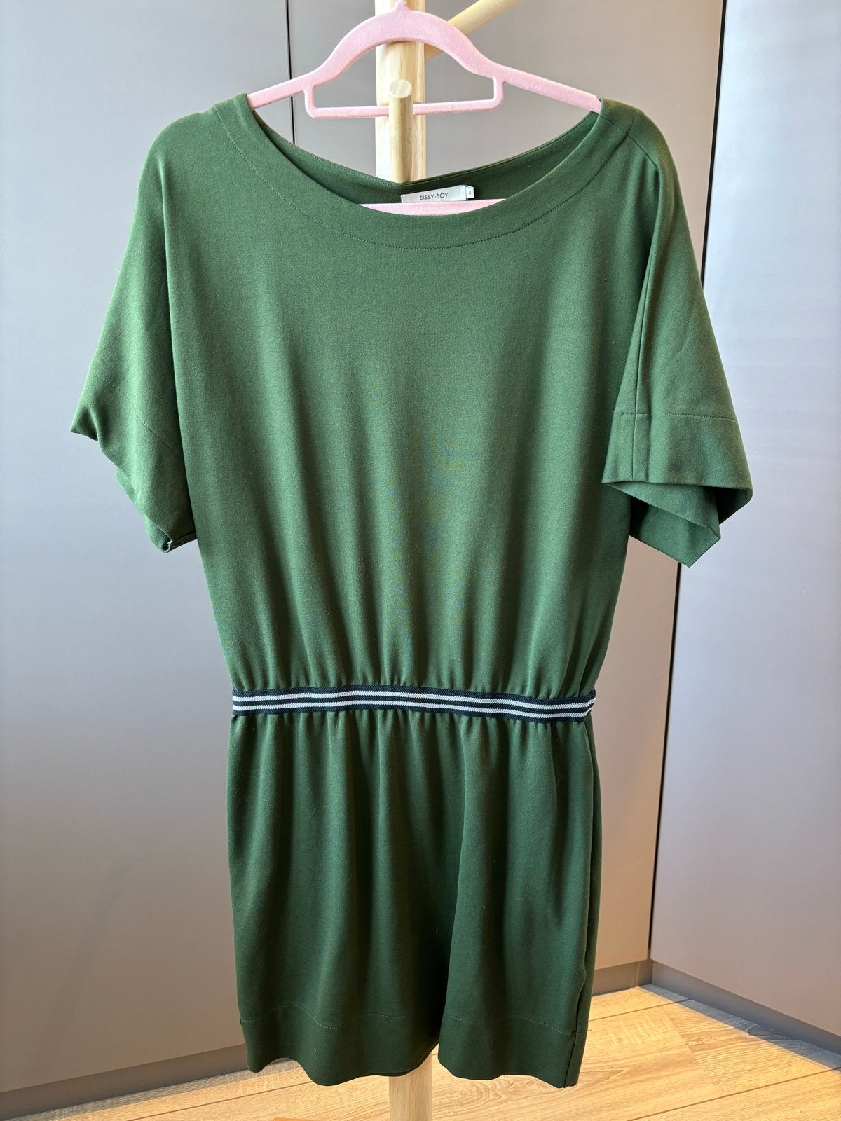 Sissy Boy Jurk met Elastische Taille - Groen, Ophalen of Verzenden, Zo goed als nieuw, Maat 36 (S), Boven de knie