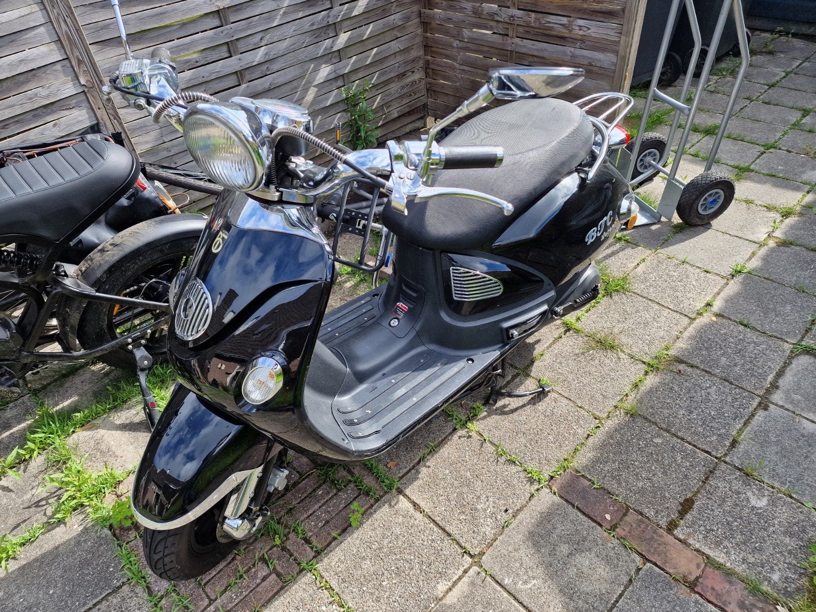 BTC Classic brommer - Zwart - 5540km - Zeer goede staat, Fietsen en Brommers, Snorfietsen en Snorscooters, Ophalen of Verzenden