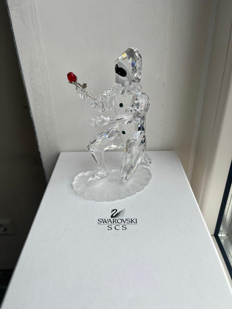 Swarovski Harlekijn Figuur met Rode Roos, Verzamelen, Ophalen of Verzenden, Zo goed als nieuw, Figuurtje