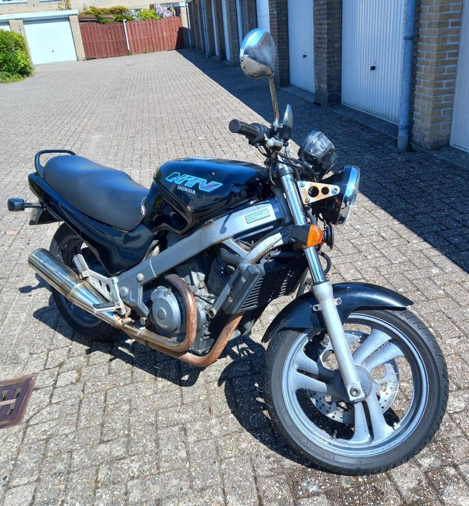 Te koop: Motor Honda NTV 650 cc  klusmotor, Cardan-aandrijving, Particulier, Meer dan 35 kW, Toermotor