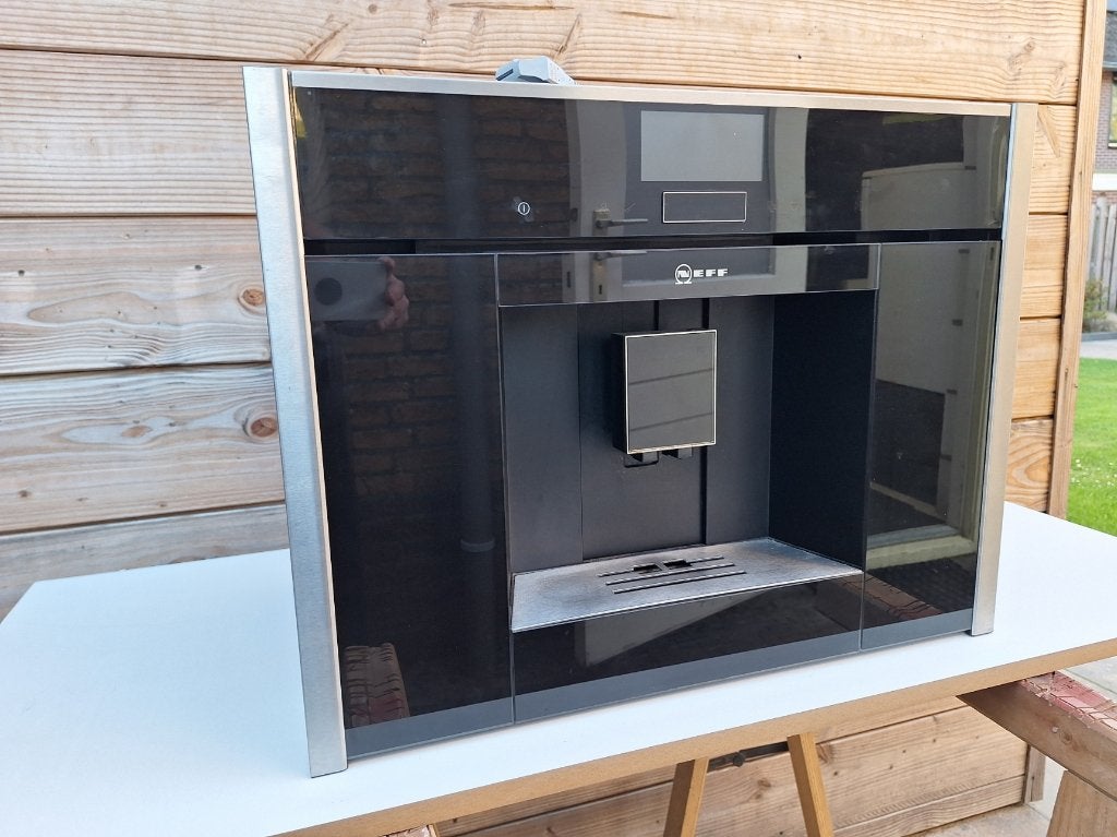 Neff inbouw koffie machine, Witgoed en Apparatuur, Koffiezetapparaten, Ophalen, Afneembaar waterreservoir, 10 kopjes of meer, Koffiemachine