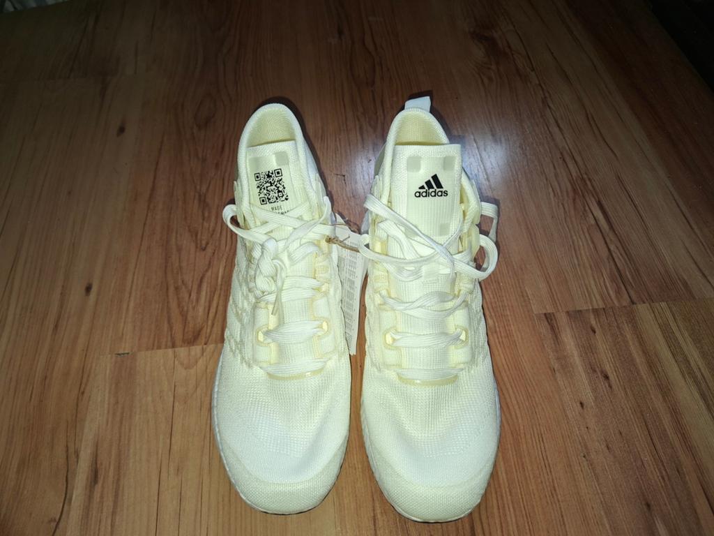 Nieuw adidas terrex free hiker ecru maat 44, Ophalen of Verzenden, Nieuw, Overige kleuren