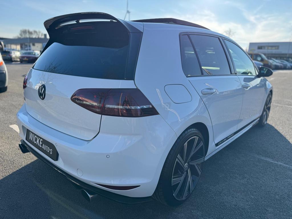 Volkswagen Golf 2.0 TSI GTI Clubsport DSG PANO RECARO KUIPST, Bi-Xenon koplampen, Gebruikt, 4 cilinders, Wit