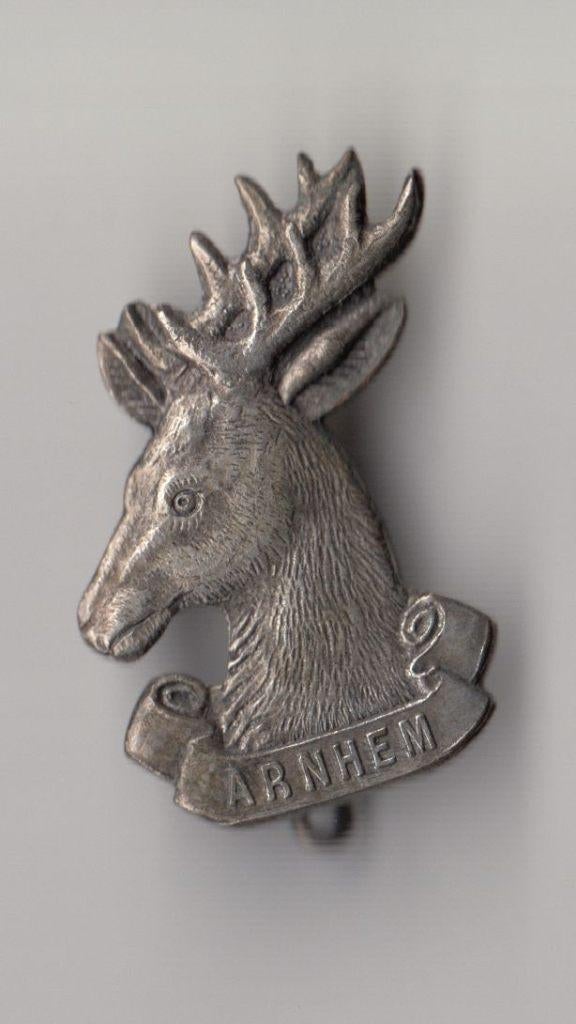 Arnhem Hert broche, Gebruikt, Niet vindbaar, Niet vindbaar, Speldje of Pin