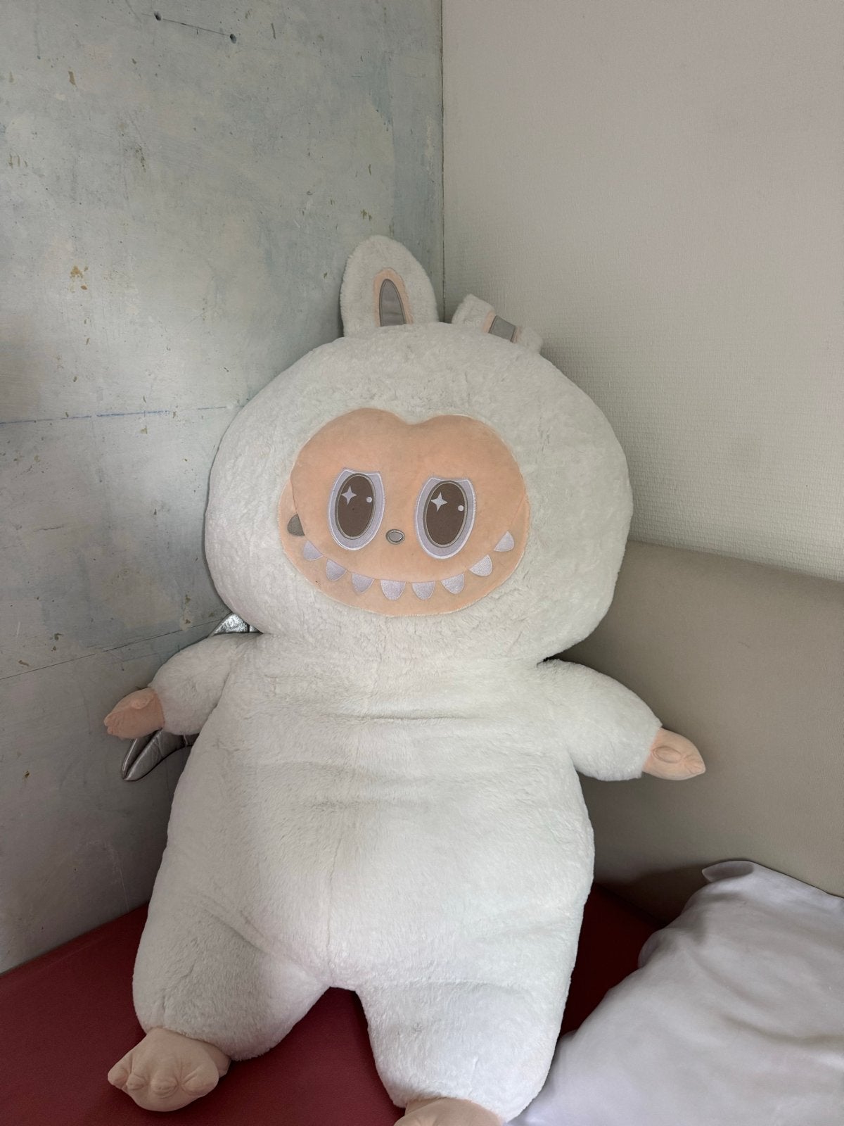 Grote xxl witte labubu knuffel, Kinderen en Baby's, Speelgoed | Knuffels en Pluche, Zo goed als nieuw, Konijn, Groot (groter dan 80 cm)