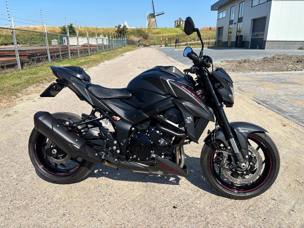 Suzuki GSX-S750 - 2018 - Slechts 2.079 km, Occasion, Bedrijf, Naked bike