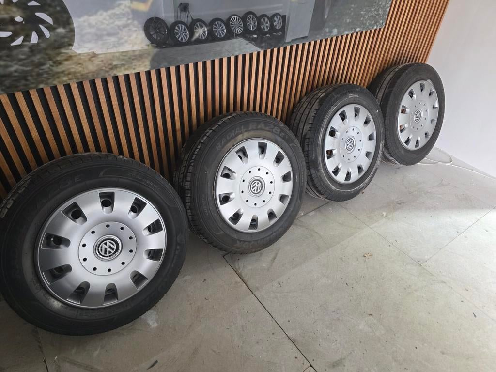 VW Transporter T6 Velgen met Zomerbanden 205/65/16, Auto-onderdelen, Banden en Velgen, Ophalen, 16 inch, Banden en Velgen, 205 mm