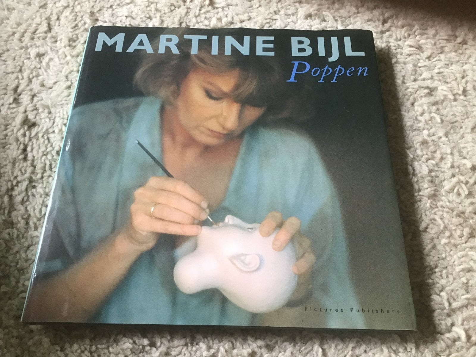 Martine Bijl - Poppen (Boek) opbr giro 555, Ophalen of Verzenden, Zo goed als nieuw