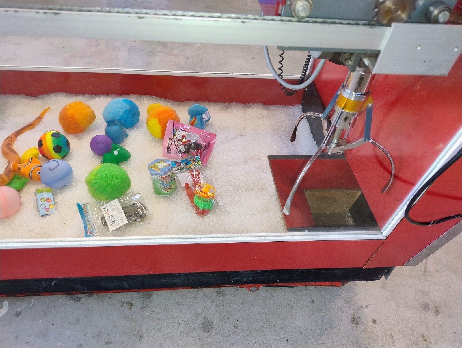 Holly Crane, kermis grijpmachine, Euro, Ophalen, Gebruikt, Met sleutels