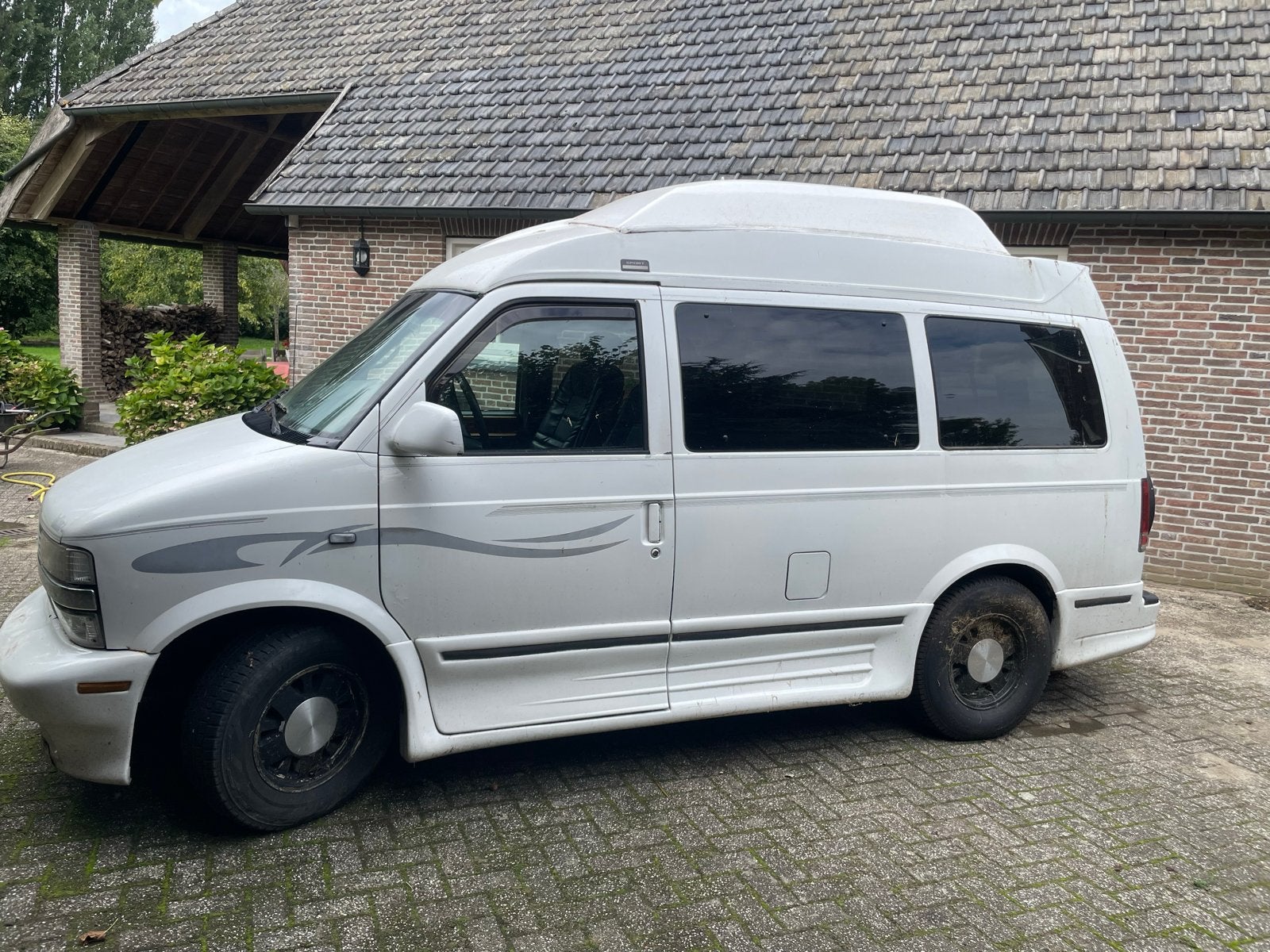Chevrolet astro 2000 Wit camper, Auto's, Zwart, Wit, Leder, 500 kg