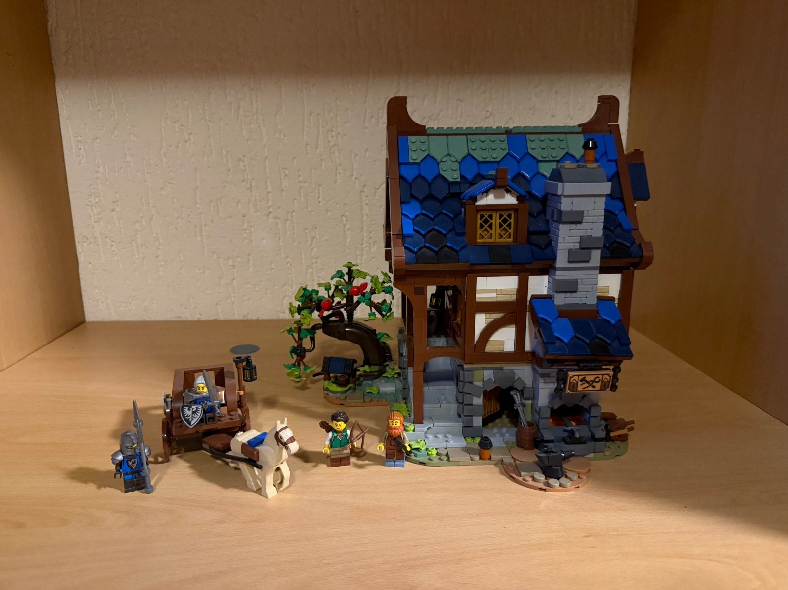 LEGO Ideas 21325: Medieval Blacksmith, Kinderen en Baby's, Speelgoed | Duplo en Lego, Lego, Ophalen of Verzenden, Compleet, Complete set