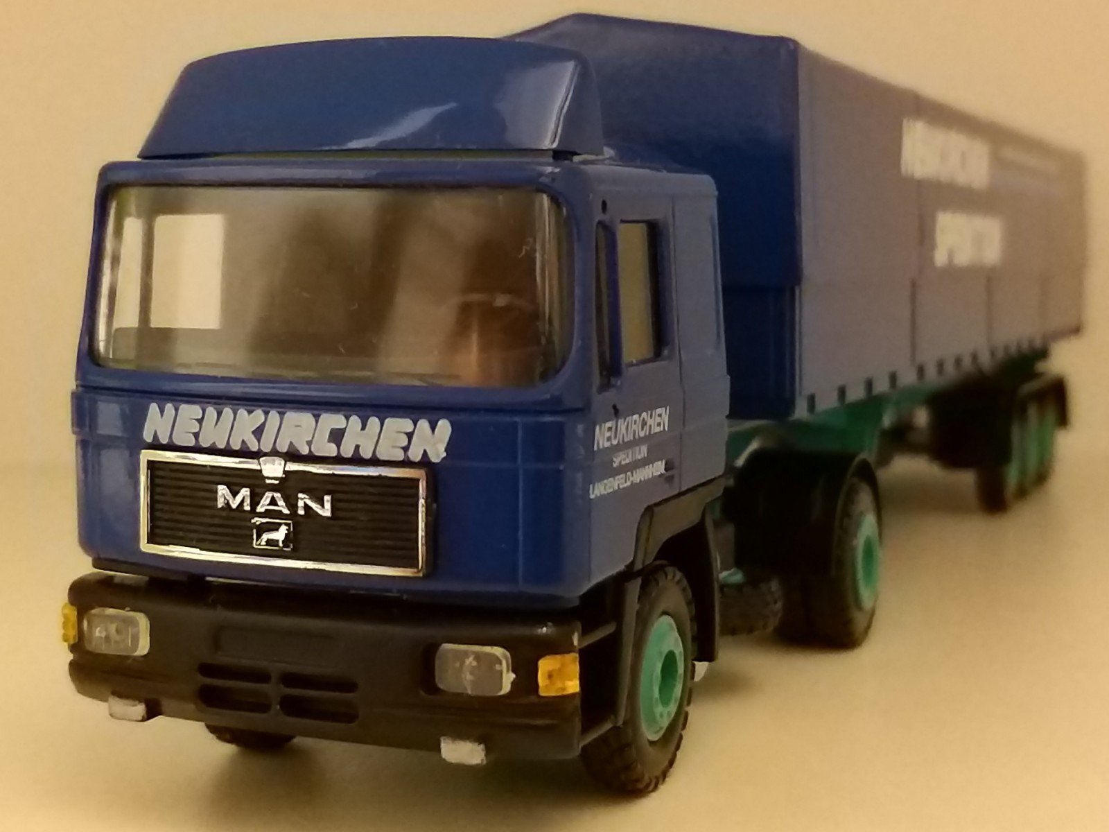 MAN F2000 trekker met huifoplegger "Neukirchen Spedition", Ophalen of Verzenden, Nieuw, Bus of Vrachtwagen, Conrad