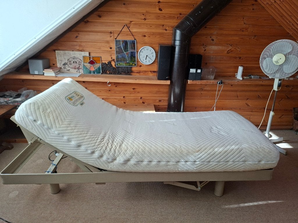 Elektrisch seniorenbed Kuperus met matras, Ophalen, 90 cm, Eenpersoons, 200 cm