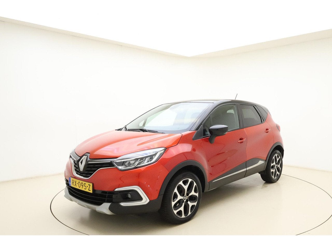 Renault Captur 0.9 TCe Intens | Achteruitrijcamera | Cruise, Auto's, Renault, Voorwielaandrijving, Gebruikt, 620 kg, Origineel Nederlands