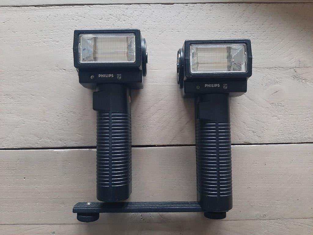 2 Philips flash 28 BCS staafflitsers, Philips, Gebruikt, Ophalen of Verzenden, Kantelbaar