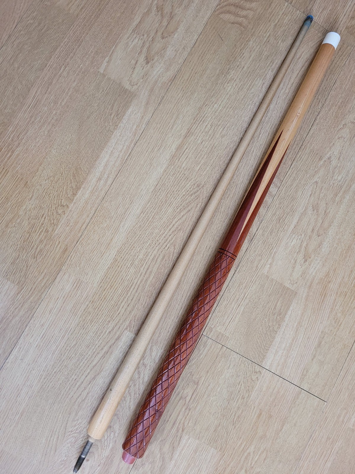 Mooie houten biljartkeu - Zo goed als nieuw, Ophalen, Zo goed als nieuw, Keu of Ballen