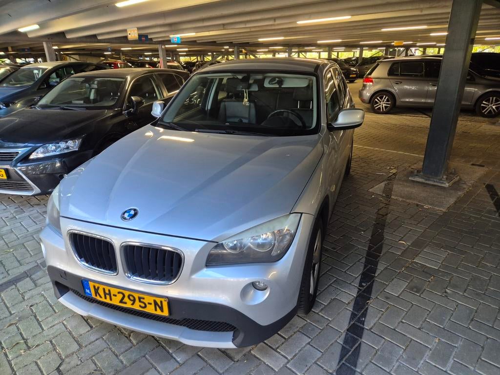 BMW X1 2.0 Sdrive 20D 2011 Grijs, Auto's, BMW, X1, Euro 5, 1995 cc, Zwart
