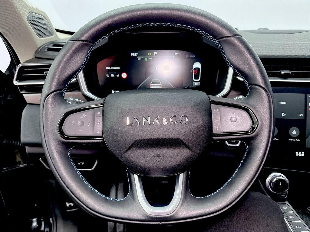 Lynk en Co 01 1.5 MY22 – Slimme hybride voor slim budget, Auto's, Stof, Euro 6, Met garantie (alle), Zwart