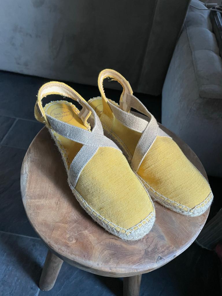 Nieuwe Toni Pons espadrilles - Geel, Ophalen, Nieuw, Geel, Espadrilles of Moccasins