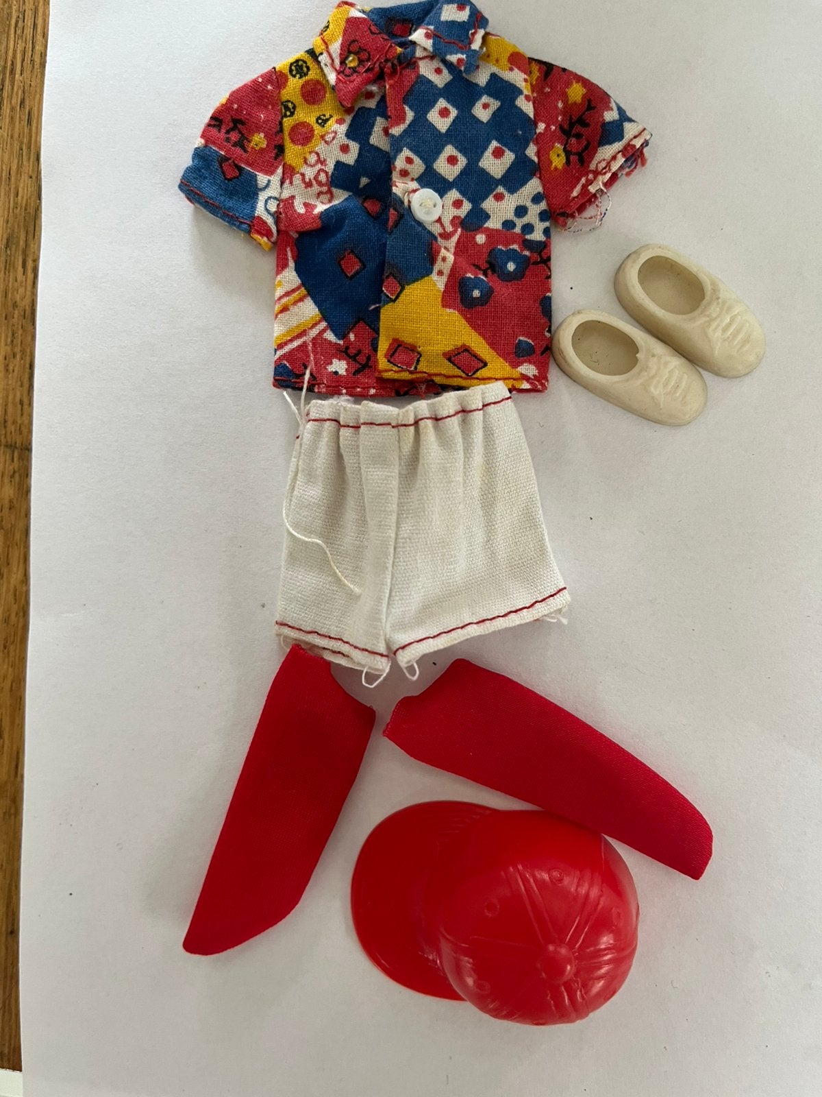Barbie Todd outfit, Ophalen of Verzenden, Zo goed als nieuw, Kleertjes