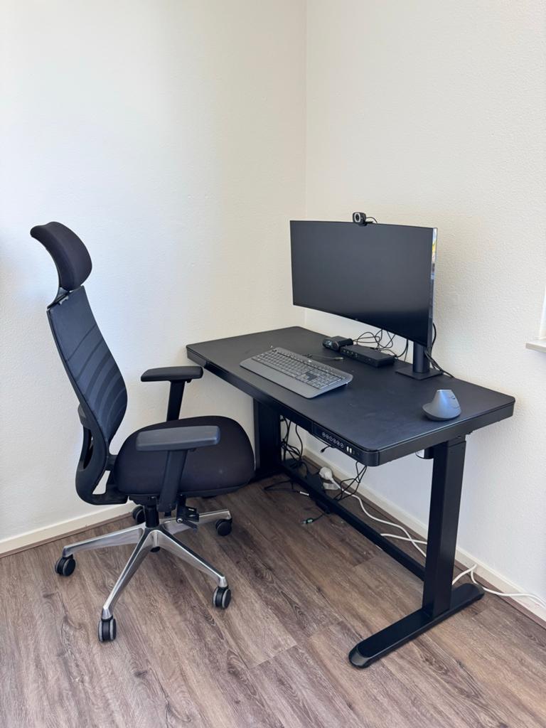 Flexispot E7 Zit-Sta Bureau met WPD Curve Deluxe Bureaustoel, Huis en Inrichting, Bureaus, Zo goed als nieuw, Zit-sta bureau, Overige merken
