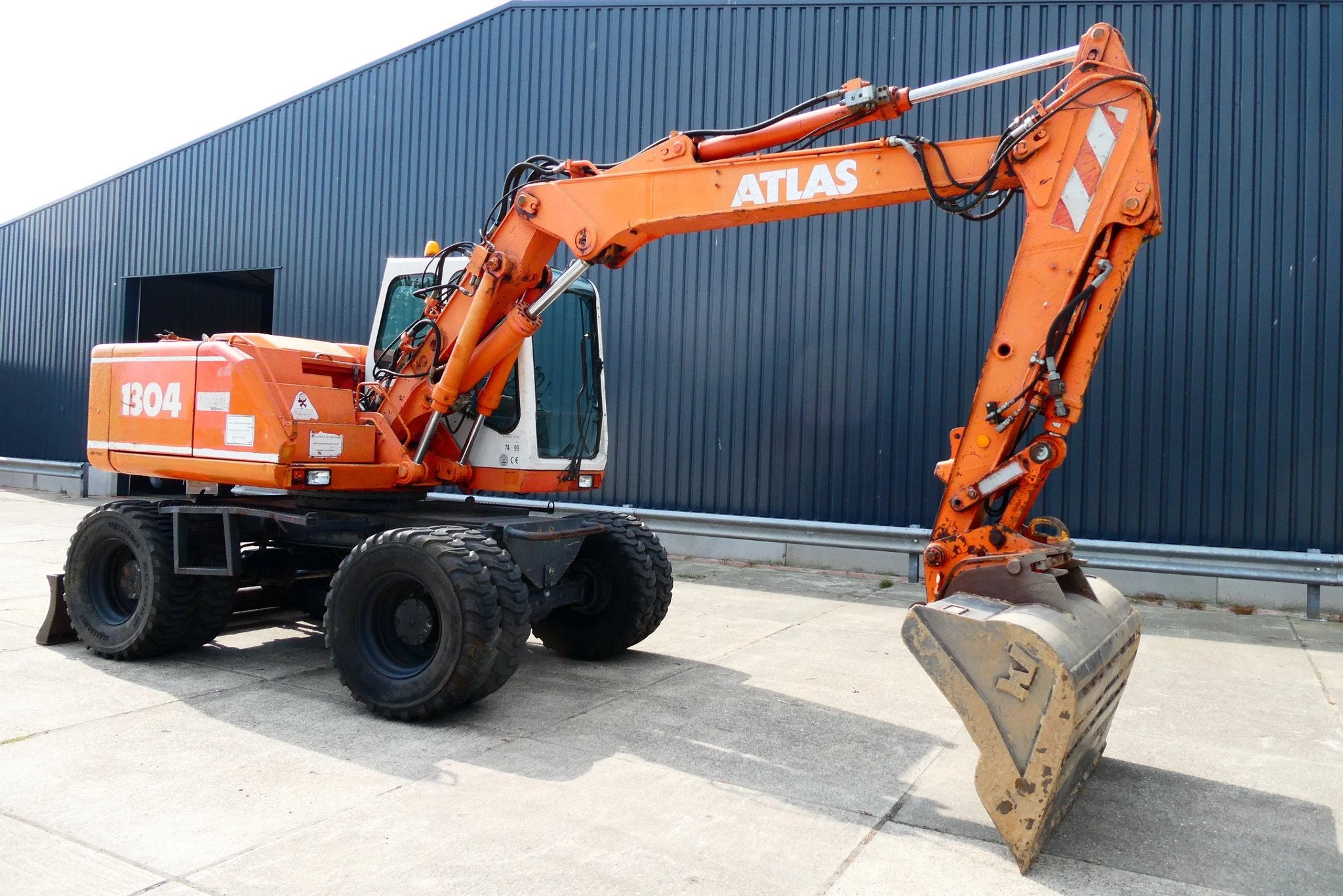 Atlas Mobiel 1304 (bj 1999), Graafmachine