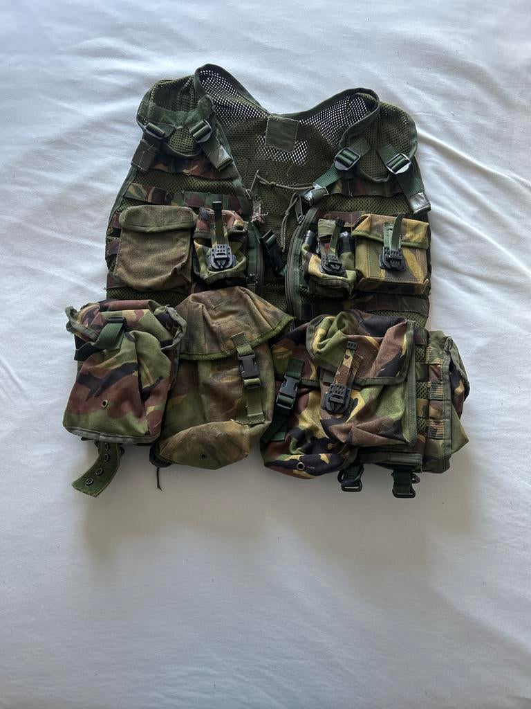 Woodland ops vest maat L, Ophalen of Verzenden, Landmacht, Overige gebieden, Kleding of Schoenen