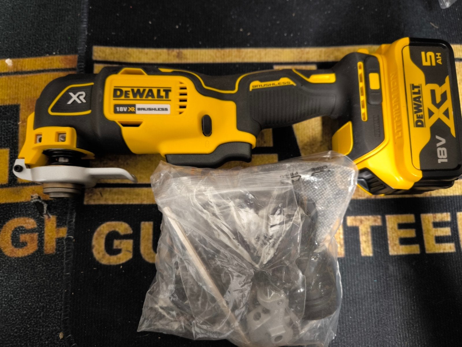 DeWalt DCS355 Multitool 18V XR met 5Ah accu, Ophalen, Zo goed als nieuw, Multitool, DeWalt