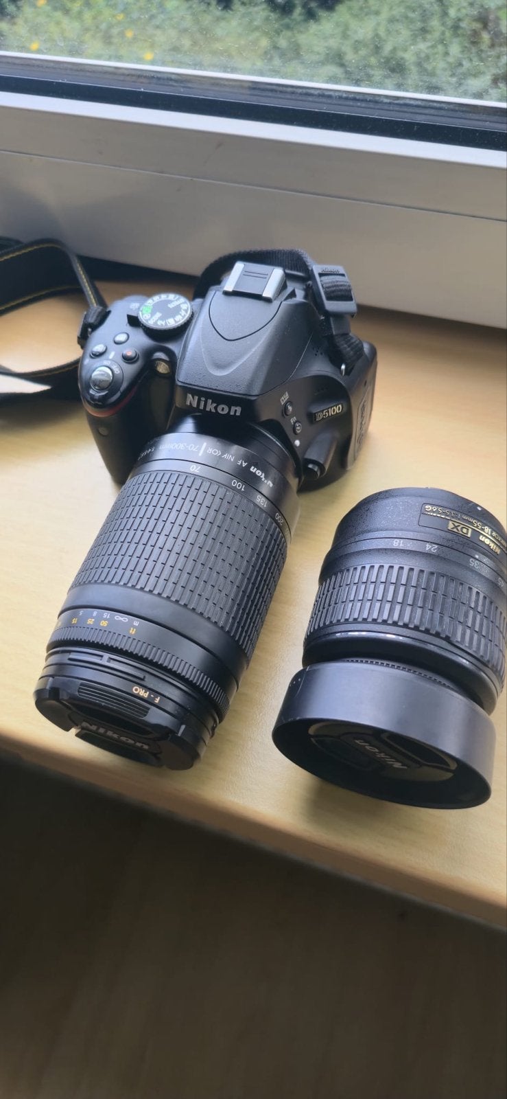 Nikon D5100 Spiegelreflexcamera met twee lenzen, Ingebouwde flitser, Gebruikt, Spiegelreflex, Ophalen of Verzenden