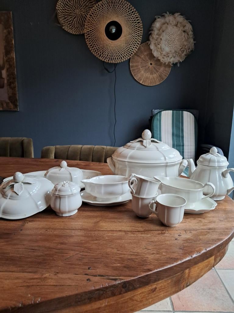 Antiek wit servies set - Soepterrine, theepot, sauskom, Ophalen of Verzenden