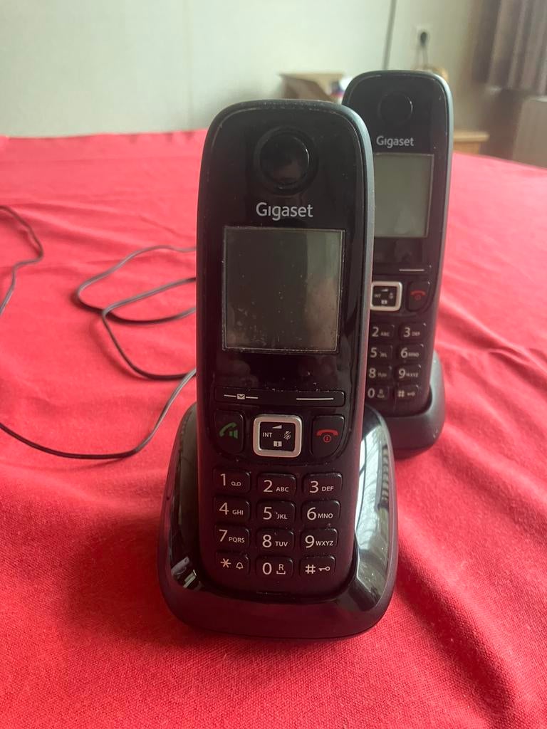 Telefoon handset met laders, Ophalen, Gebruikt, 2 handsets