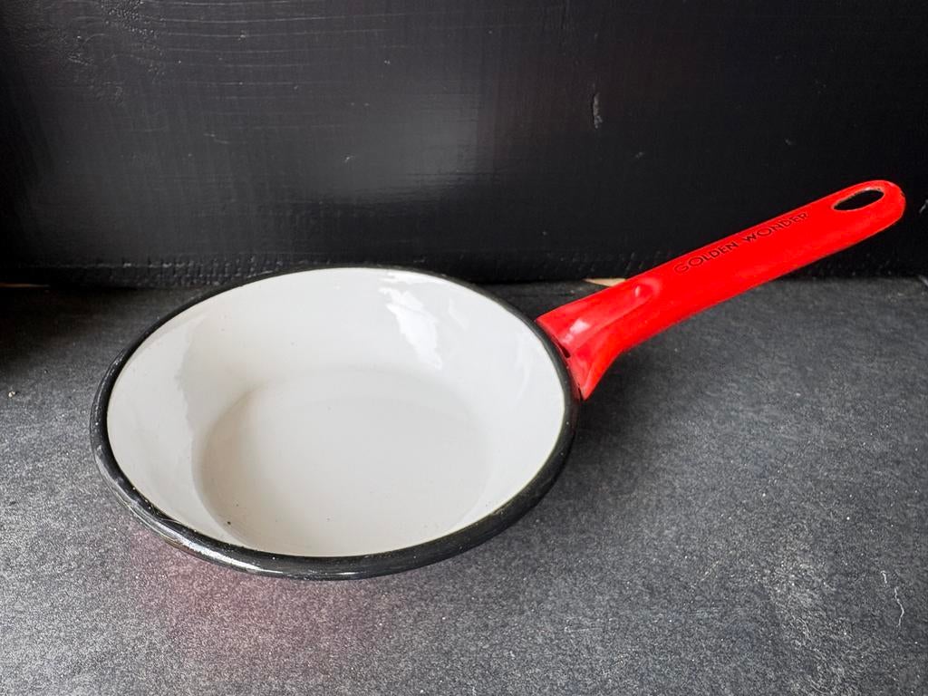 Nr:25Vintage Golden Wonder emaille sauspan - rood/wit 14 cm, Antiek en Kunst, Antiek | Emaille, Ophalen of Verzenden