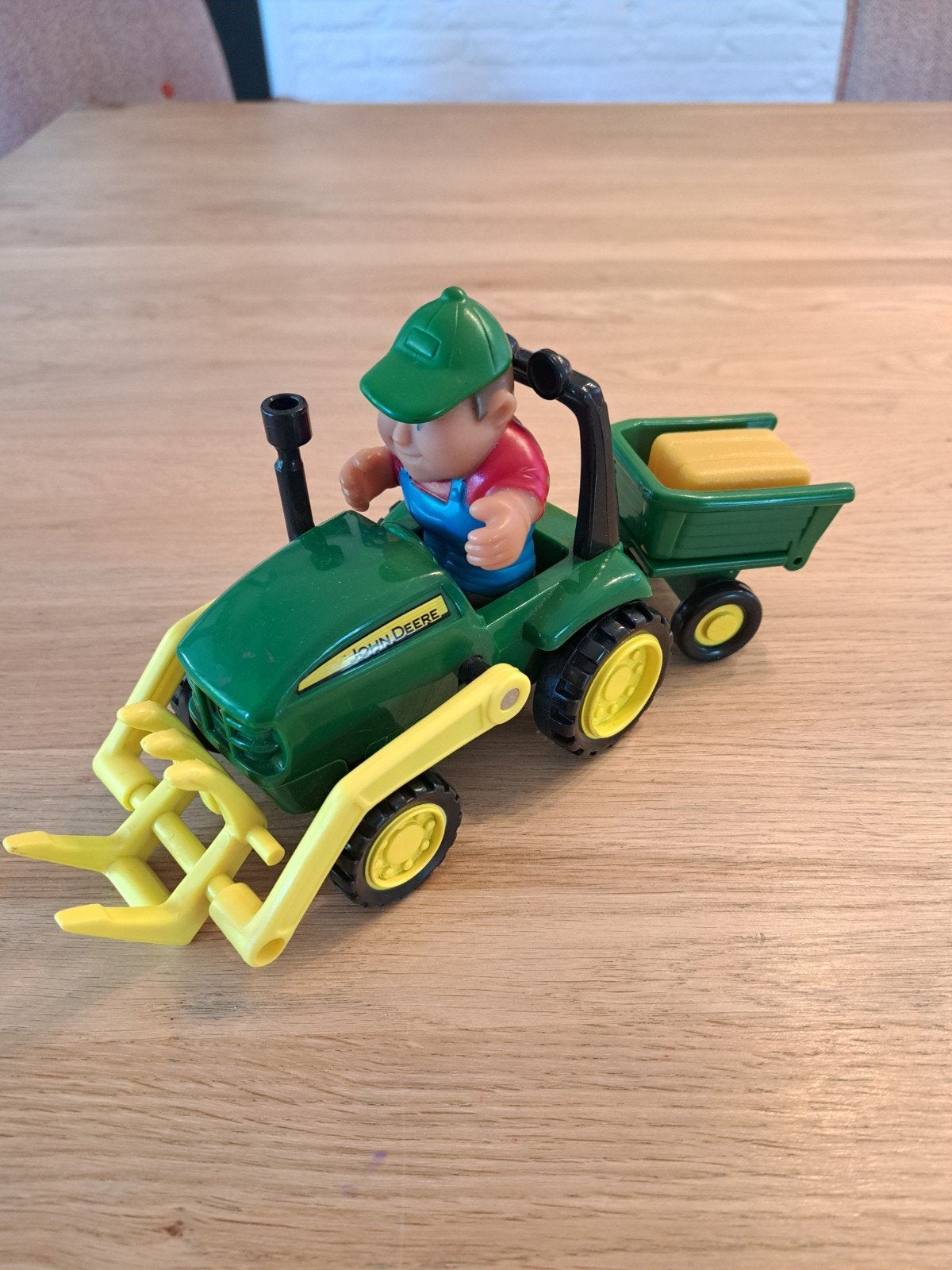 John Deere speelgoed tractor met boer en aanhanger, Ophalen, Gebruikt