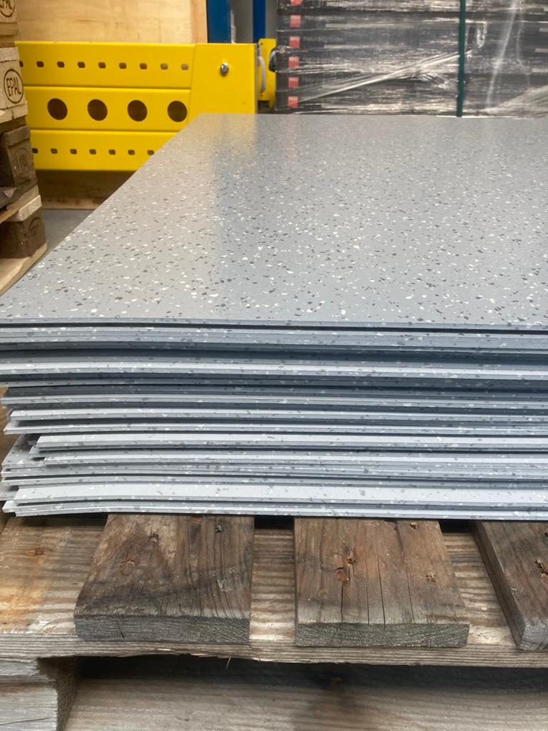 Norament rubberen tegels 100x100 cm nieuw, Ophalen, 30 cm of meer, Steen of Klei, 50 tot 150 cm