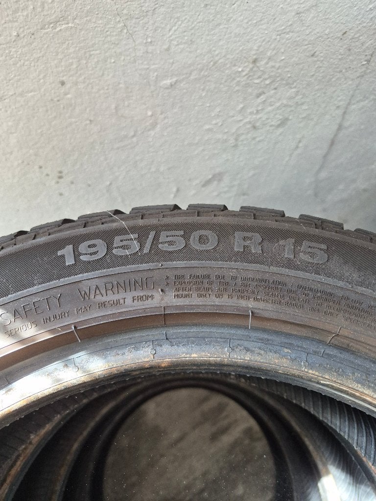 Continental winterband 195 / 50 R15, Ophalen, Zo goed als nieuw
