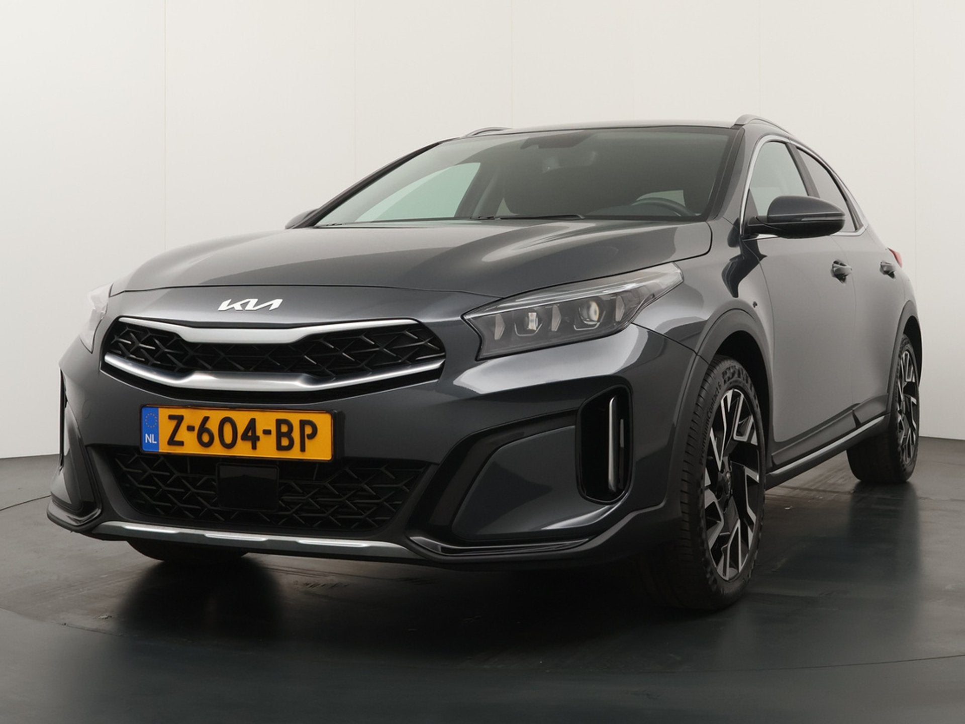 Kia Xceed 1.5 T-GDi DynamicPlusLine 160pk Airco - Apple Carp, Auto's, Kia, Voorwielaandrijving, Automatische klimaatregeling, Gebruikt