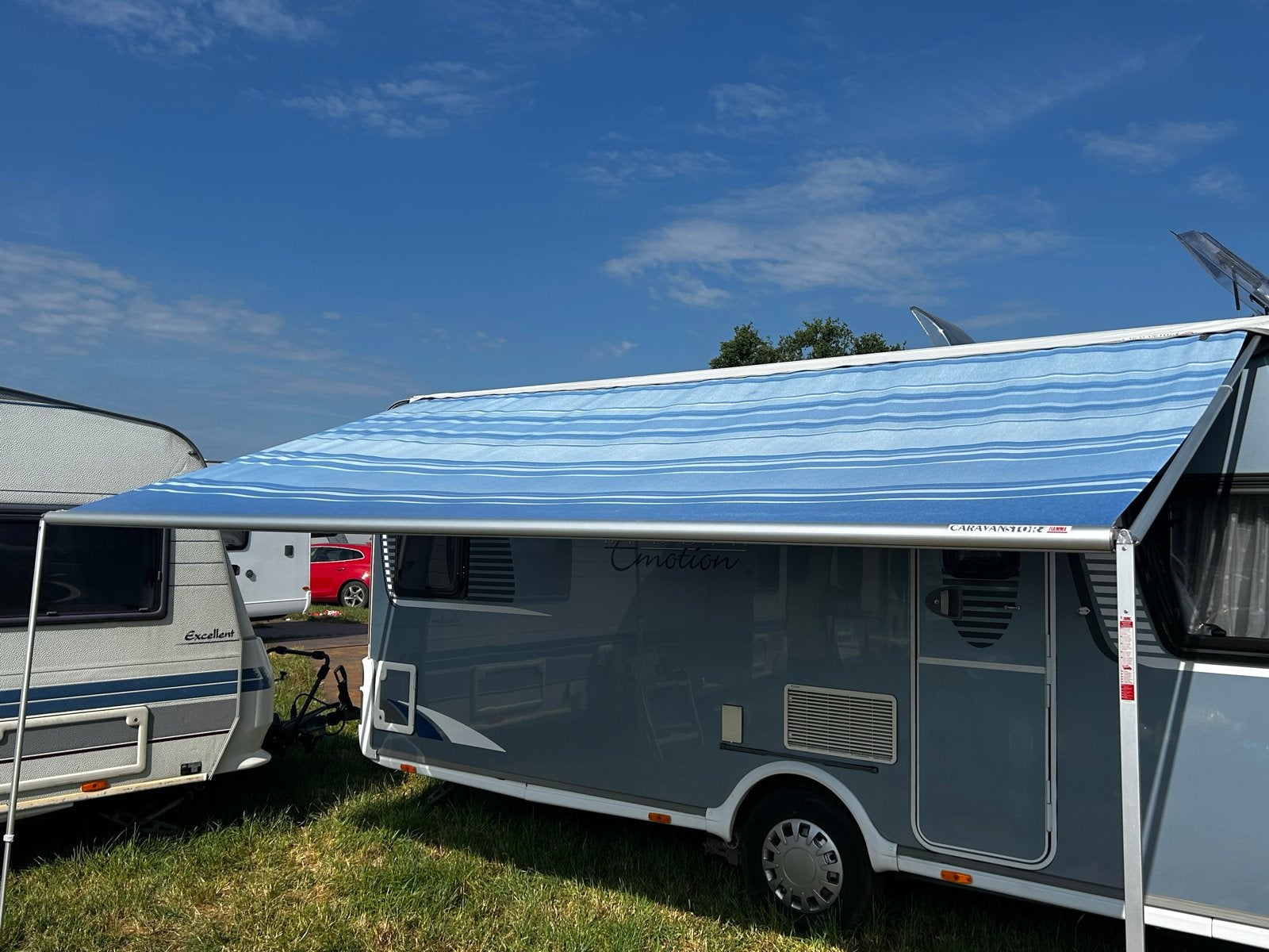 Fiamma Caravanstore zakLuifel - Blauw gestreept, Ophalen, Gebruikt, Polyester, Fiamma