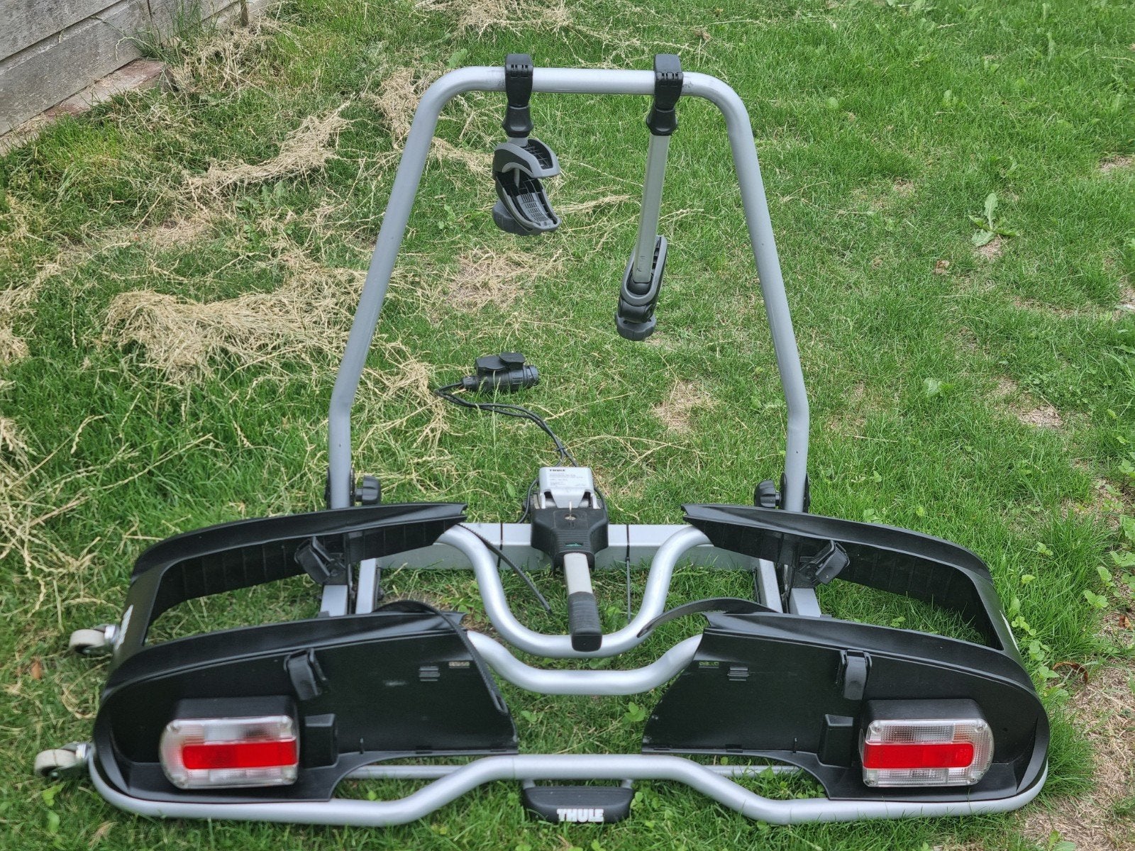 Fietsendrager Thule EP 916 Voor E-bike's Kantelbaar, Ophalen, Zo goed als nieuw, 2 fietsen, Trekhaakdrager