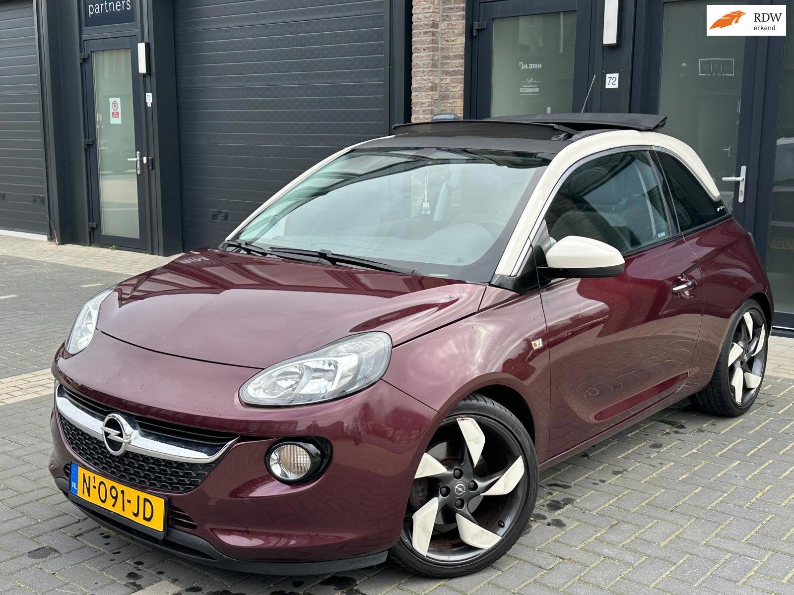 Opel ADAM 1.0 Turbo Rocks Glam- Cabrio- Full option, Voorwielaandrijving, Euro 6, 4 stoelen, 116 pk