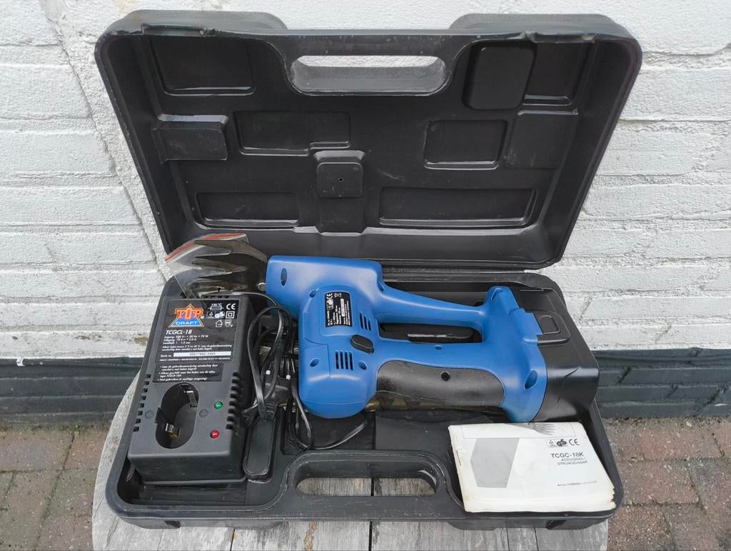 TIP TCGG-18 Reciprozaag met oplader en koffer, TIP, Gebruikt, 70 mm of meer, Ophalen of Verzenden