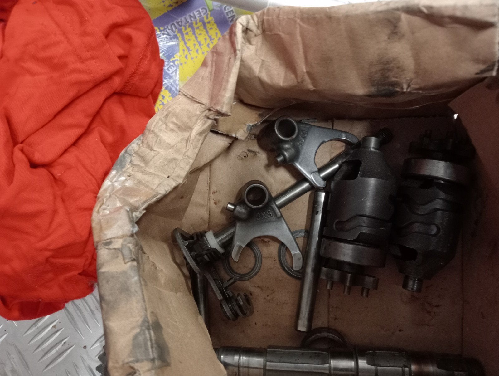 onderdelen yamaha yz 490 twinshock 1982/83 + cr250, Ophalen