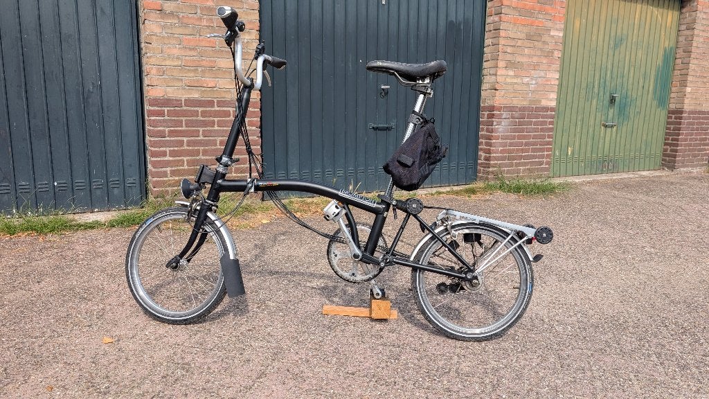 Brompton M6R – nieuwstaat!, Fietsen en Brommers, Ophalen, Brompton, Velgrem, 16 tot 18 inch