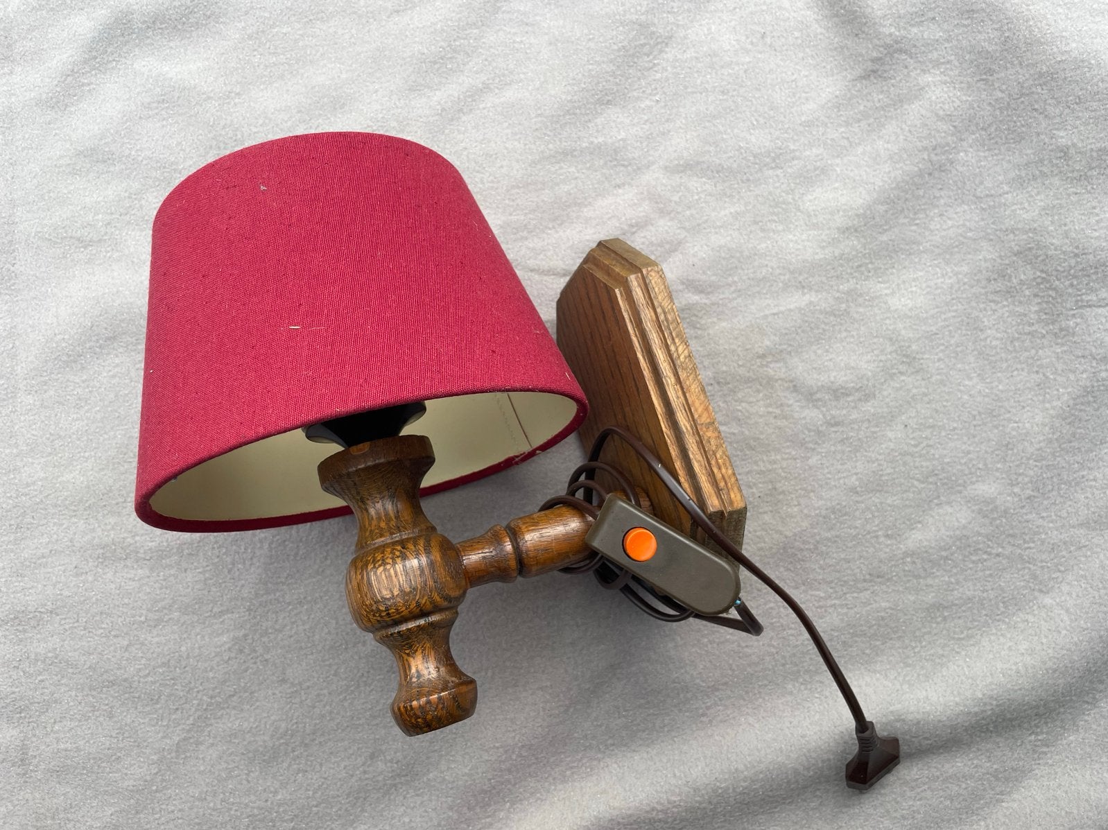 Retro Houten Wandlamp met Rode Kap, Ophalen of Verzenden