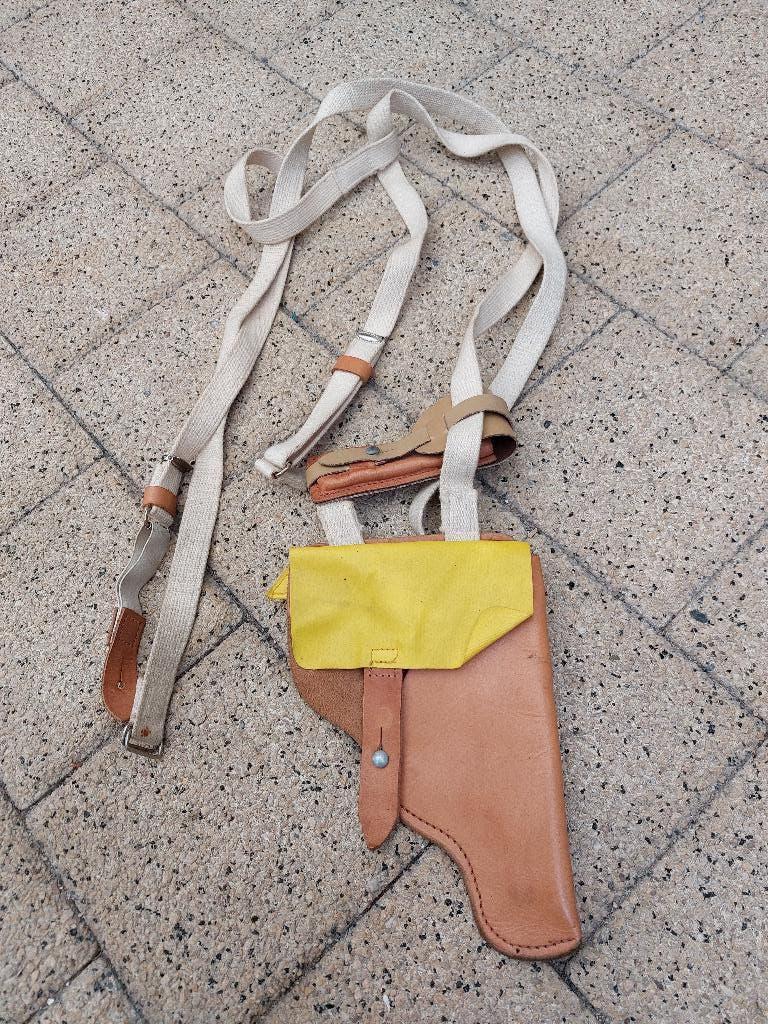 Stasi schouderholster voor Makarov, Verzamelen, Militaria | Algemeen, Verzenden, Landmacht, Duitsland, Overige typen