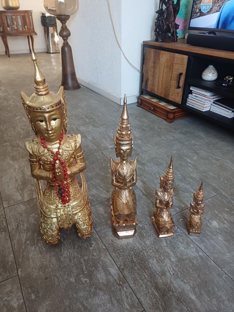 Vier thaise boeddha  teppanom hand uitgestoken zie foto's, Ophalen of Verzenden, Zo goed als nieuw