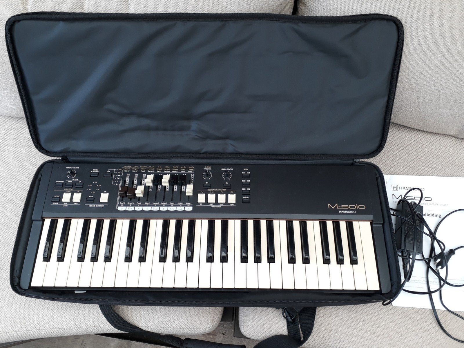 Hammond M Solo  hammond/synth, Ophalen, 2 klavieren, Orgel