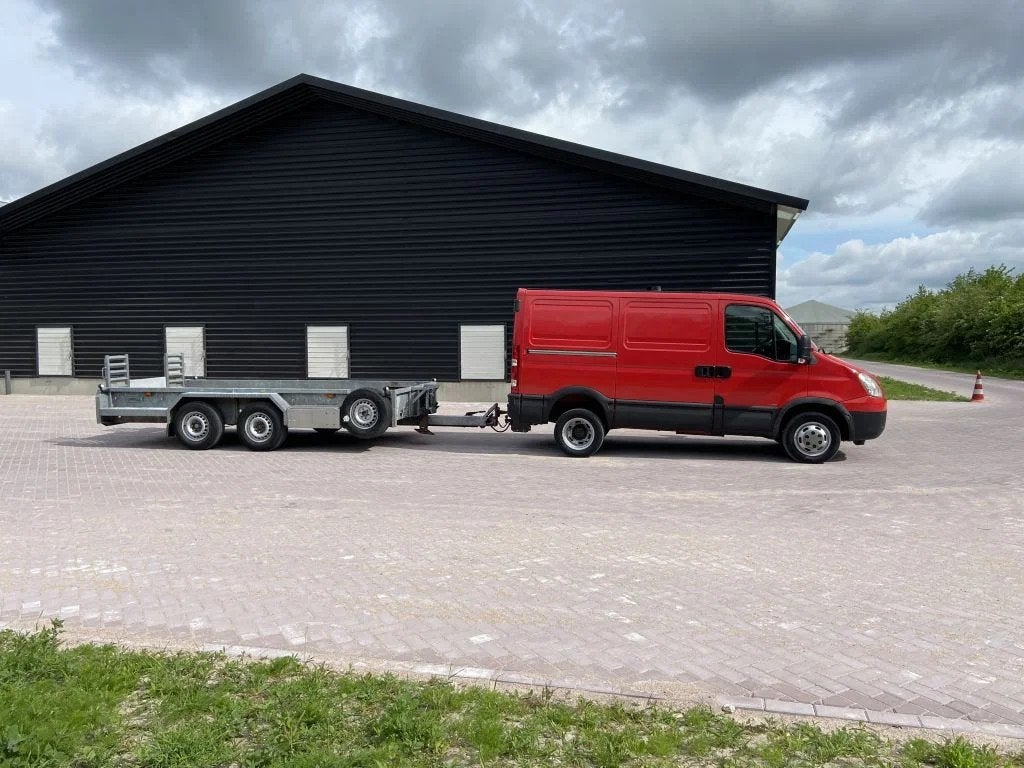 Iveco Daily 50 c18 BE bus - veldhuizen 5.7 ton Hydro stop, Auto's, Gebruikt, 4 cilinders, Iveco, Bedrijf