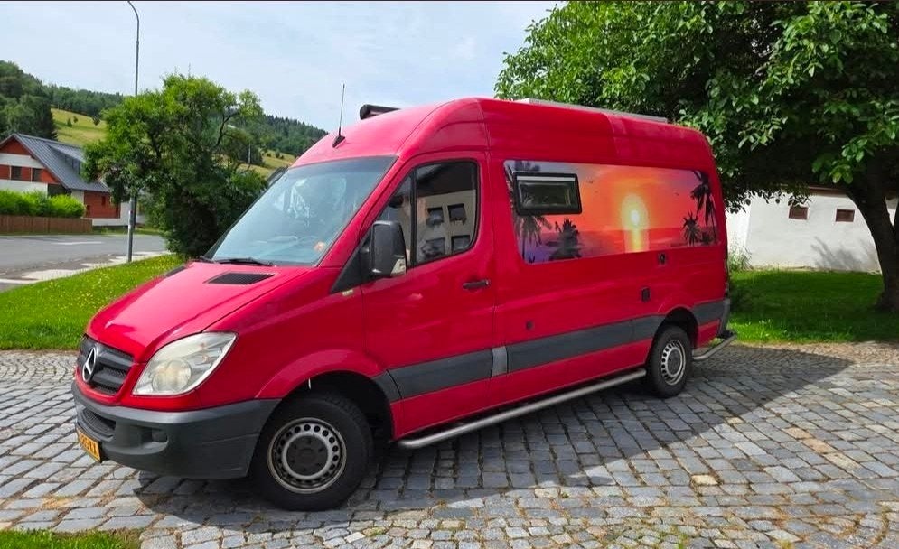 Goed onderhouden zelfbouw Mercedes sprinter: Rooie Ronnie, Auto's, Mercedes-Benz, Particulier, Euro 4, Te koop